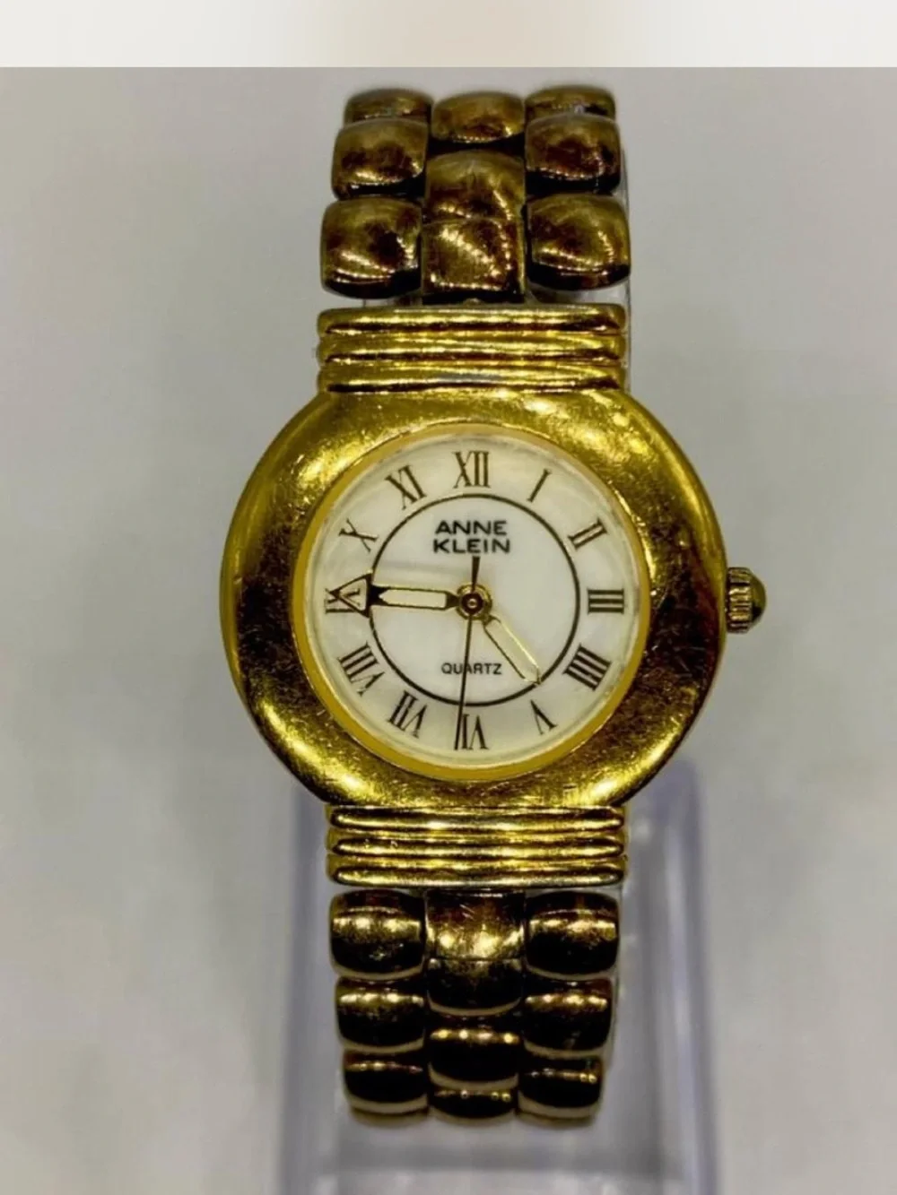 Designer *** Anne Klein  ^^^ Goldtone ^^^ Quartz Watch ***